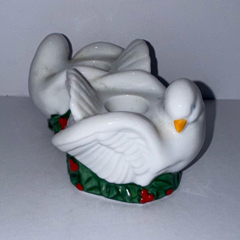 Vintage Avon 1993 White Dove Candle Holder